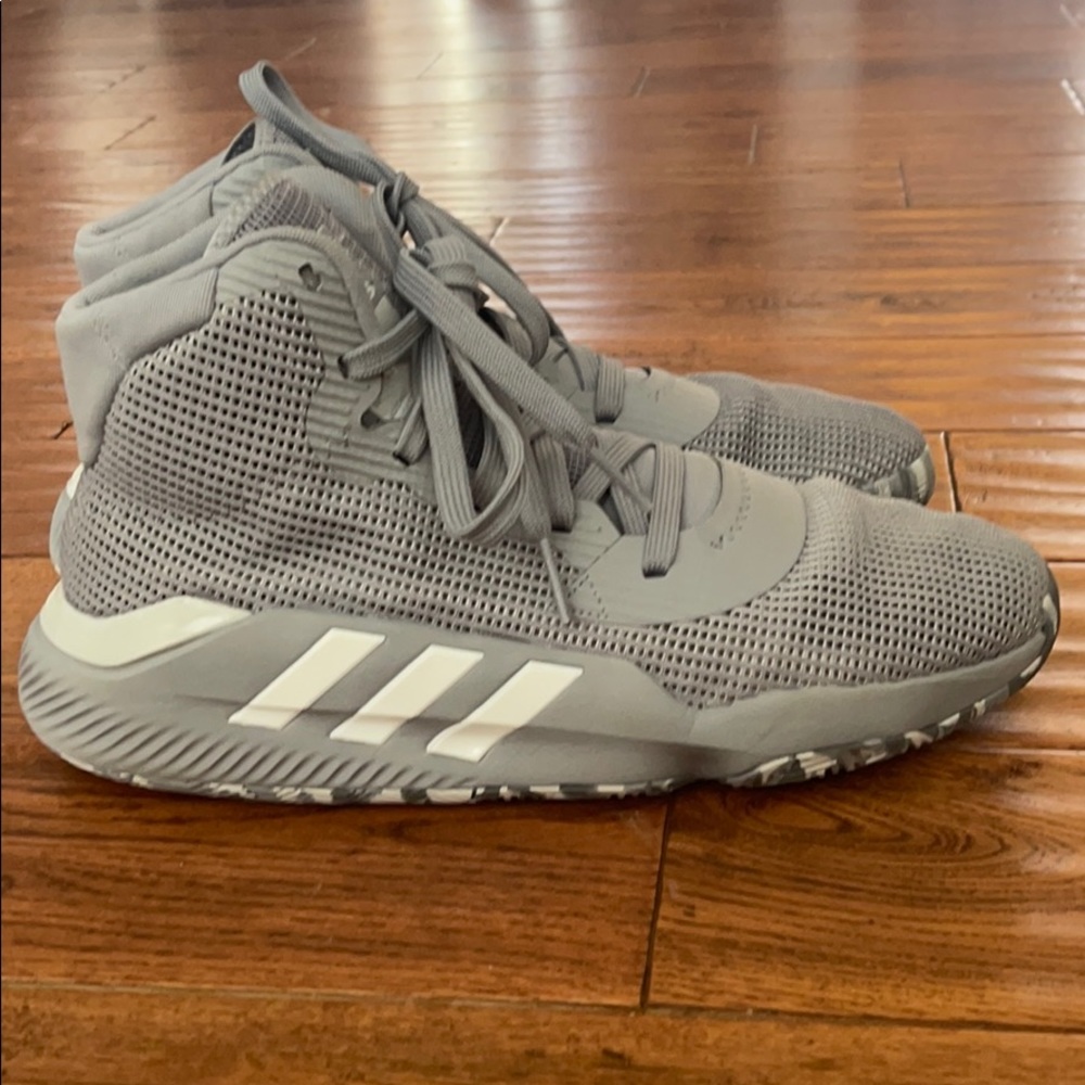 men’s adidas pro bounce 2019 basketball shoes